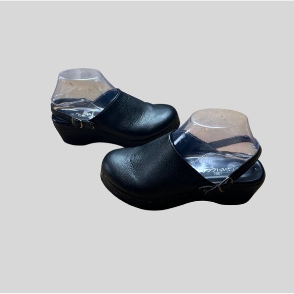 Sbicca Womens Black Synthetic Professional Clogs Slip-On Comfort Shoes Size 7W - Picture 2 of 10